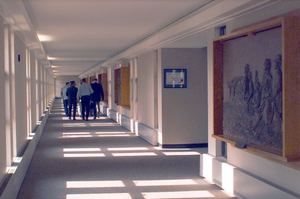 Naval War College_Photo_De Weldon Walkway